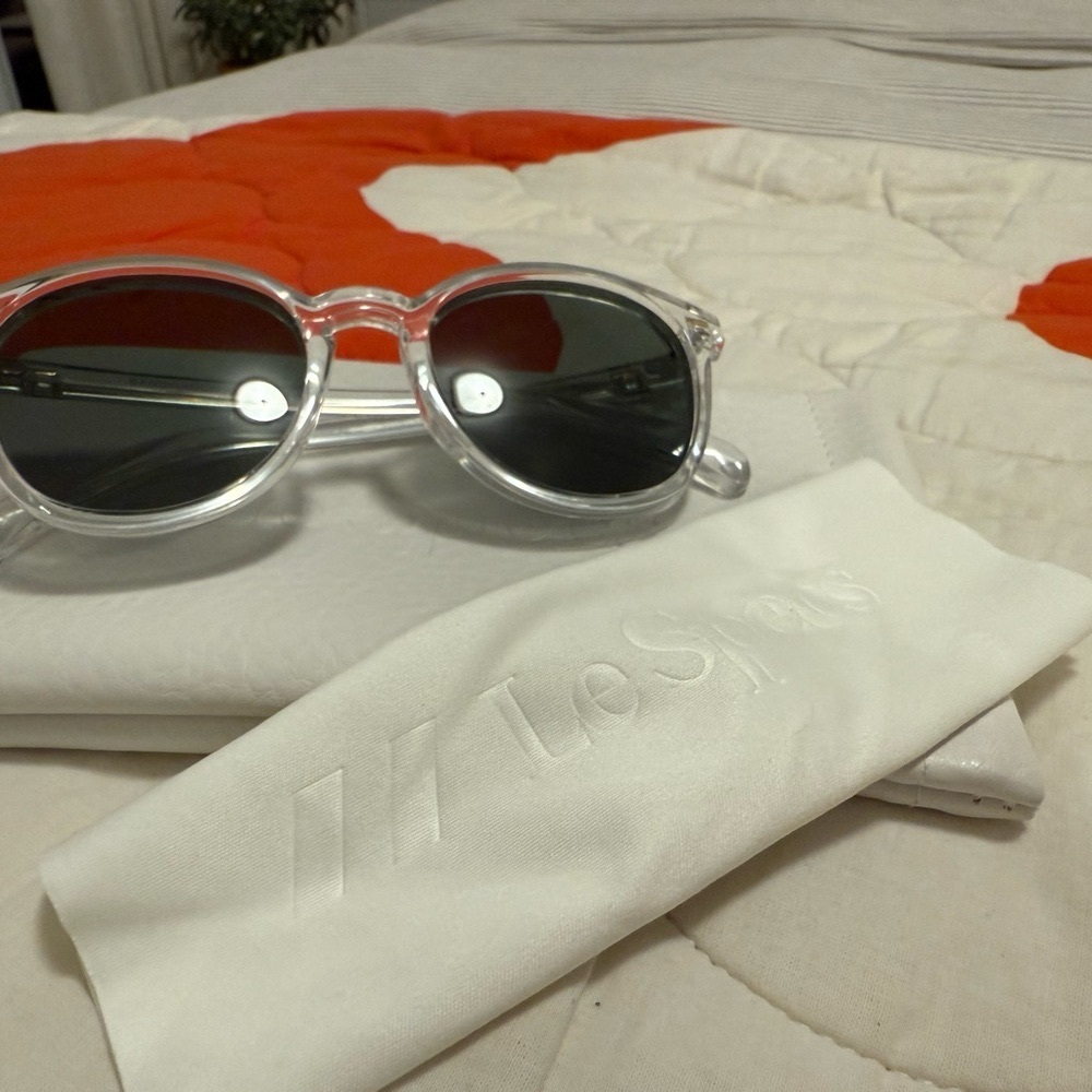 Le Specs ‘Bandwagon’ Transparent Frame Sunglasses with Dark Lenses